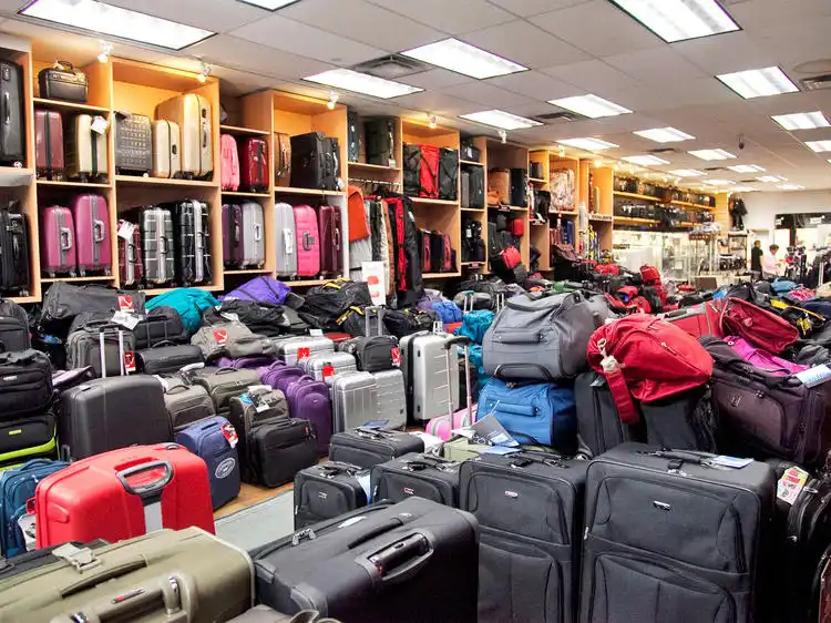 luggage storage camden market
